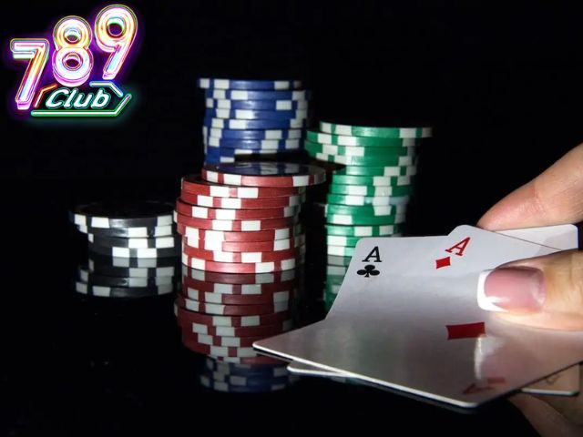 Tránh Bluffing khi chơi Poker